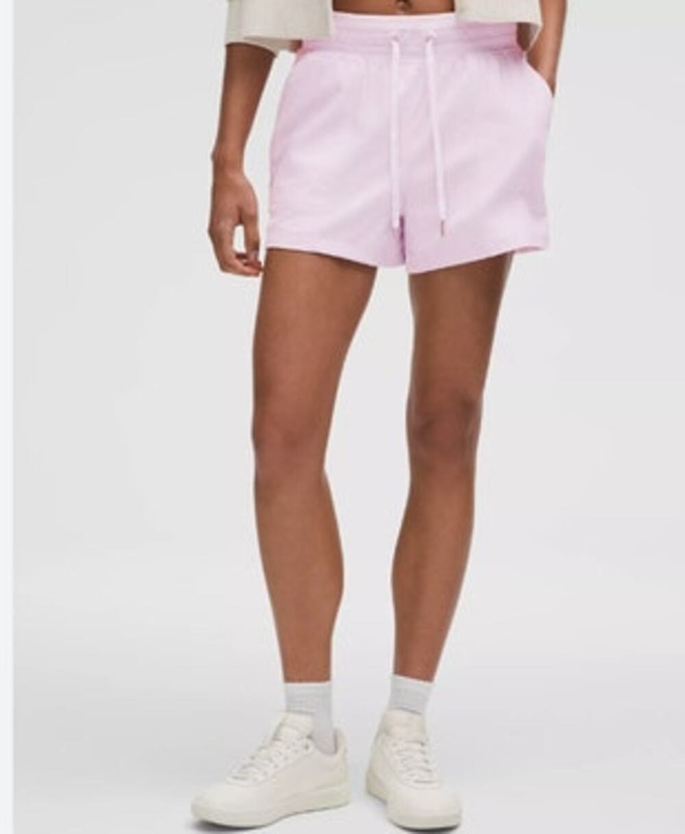 Womens NWOT Lululemon Dance Studio High Rise Short 3.5" Size 6